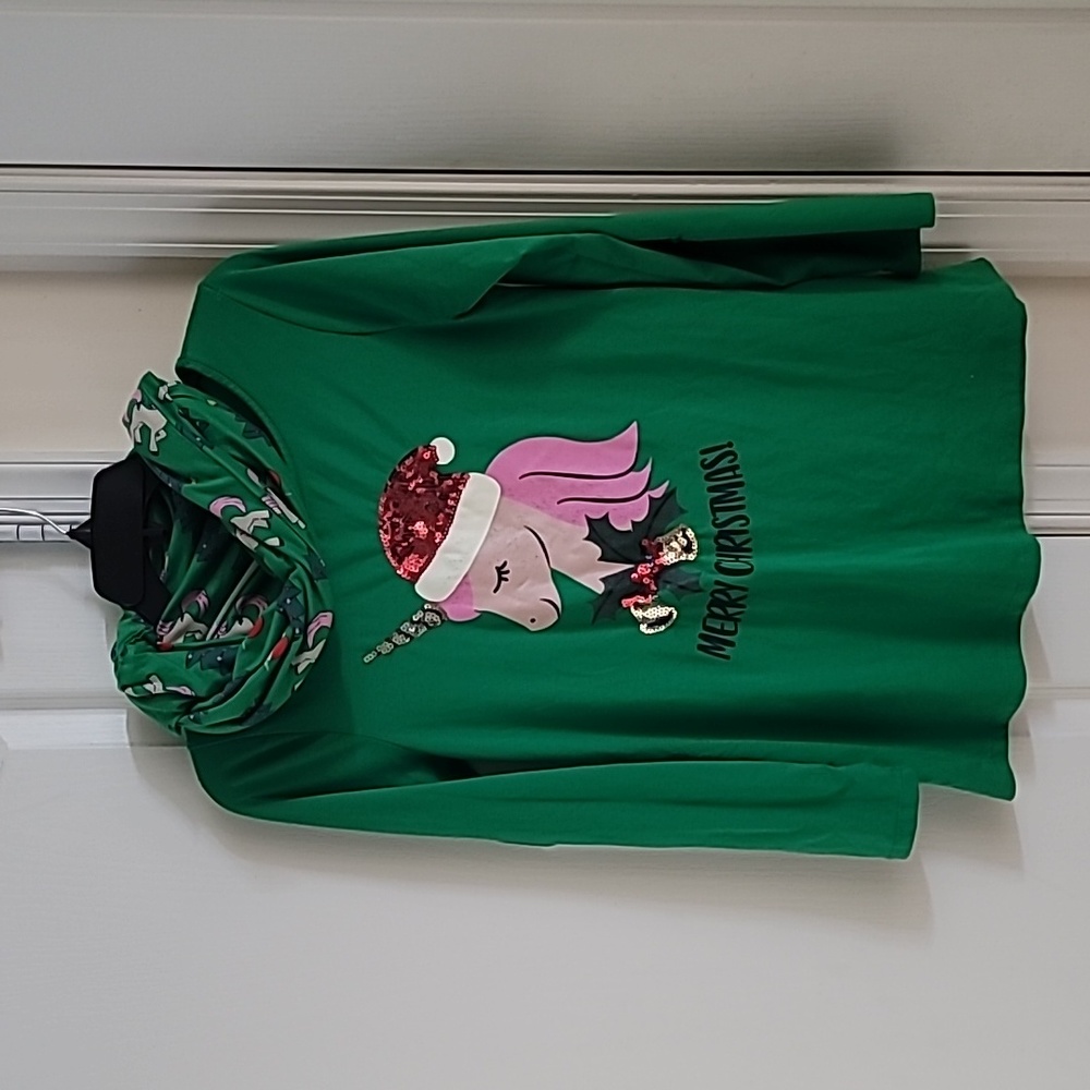 Big Kids green long-sleeved tee